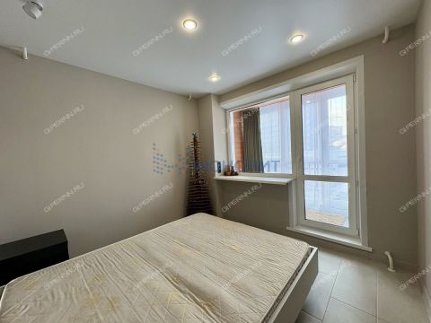 3-komnatnaya-ul-kovalihinskaya-d-72 фото