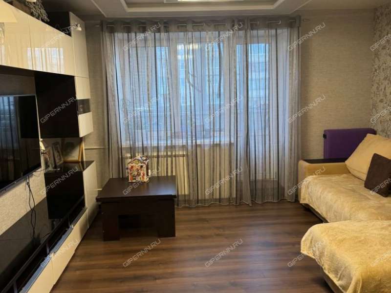 трёхкомнатная квартира на Школьной улице дом 54 посёлок Ждановский