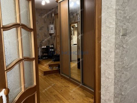 3-komnatnaya-ul-melnikova-pecherskogo-d-5 фото