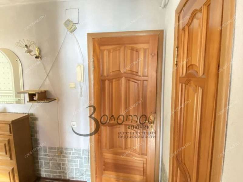 трёхкомнатная квартира на Космической улице дом 42