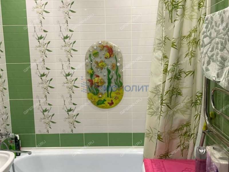 трёхкомнатная квартира на улице Героя Самочкина дом 13