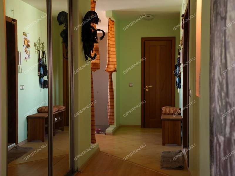 трёхкомнатная квартира на Берёзовской улице дом 103