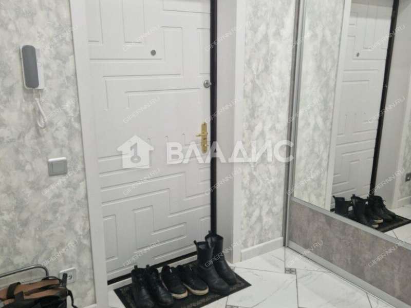 трёхкомнатная квартира на улице Белинского дом 62