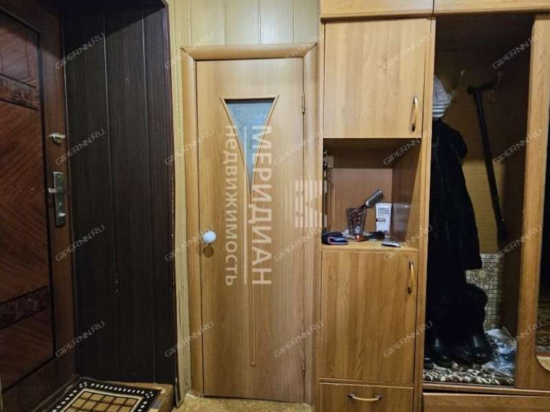 трёхкомнатная квартира на Октябрьской улице дом 11 город Бор