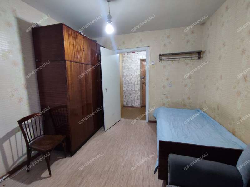 двухкомнатная квартира в 2-м микрорайоне дом 4 город Кстово