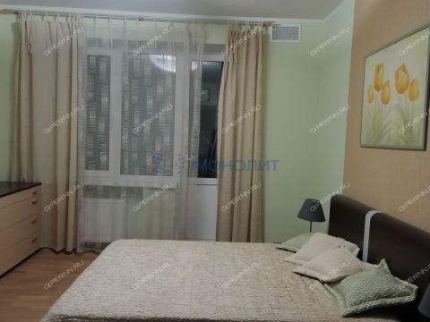 4-komnatnaya-ul-nesterova-d-10 фото