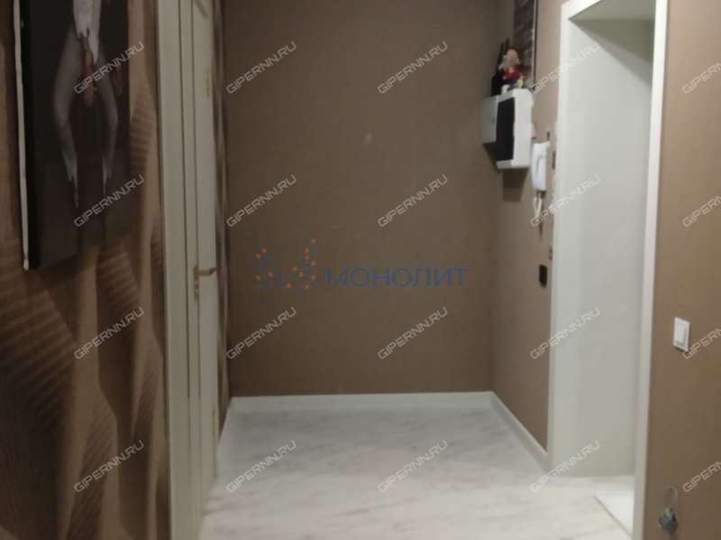 трёхкомнатная квартира на улице Страж Революции дом 16