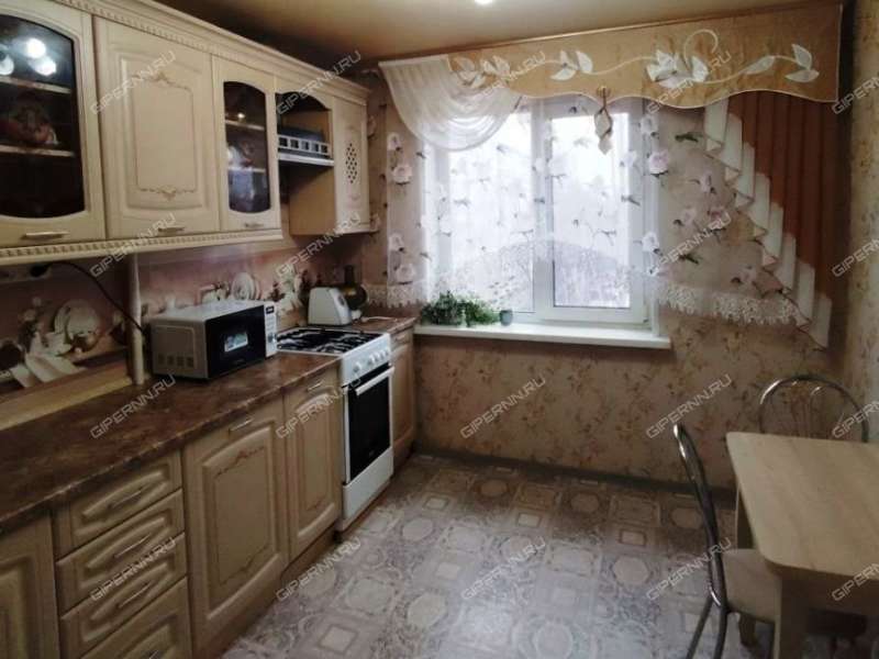 трёхкомнатная квартира на проспекте Кирова дом 24