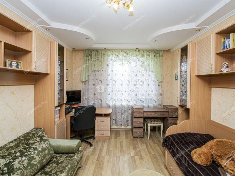 трёхкомнатная квартира на улице Обухова дом 6