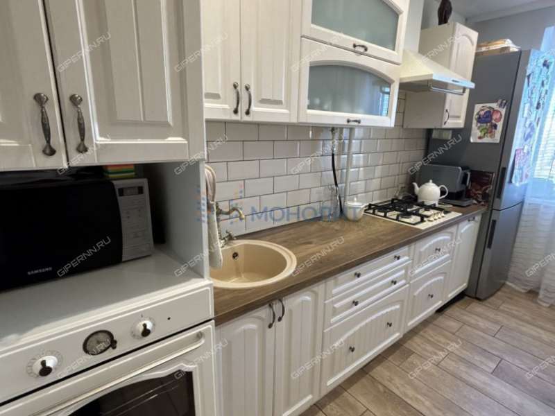 трёхкомнатная квартира на Гордеевской улице дом 64