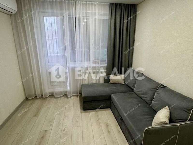 однокомнатная квартира на улице Чугунова дом 15 город Бор