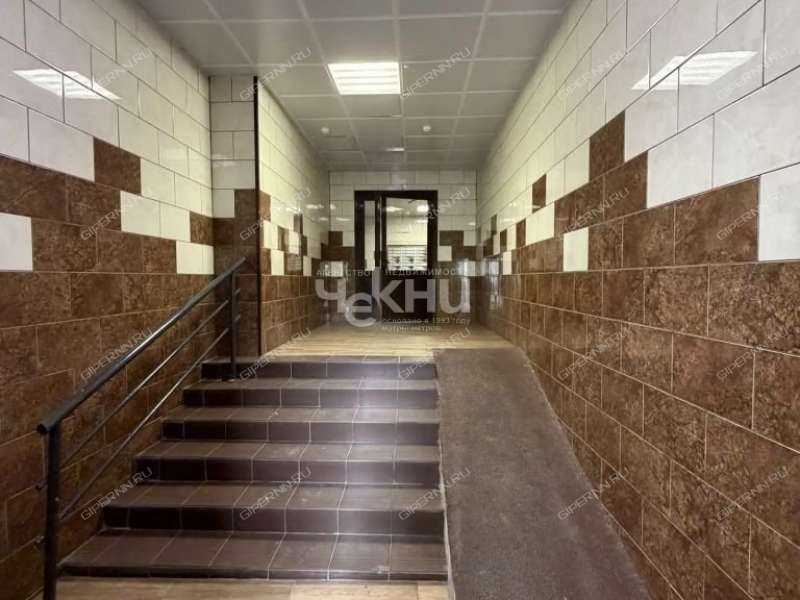 двухкомнатная квартира на улице Германа Лопатина дом 12 к1
