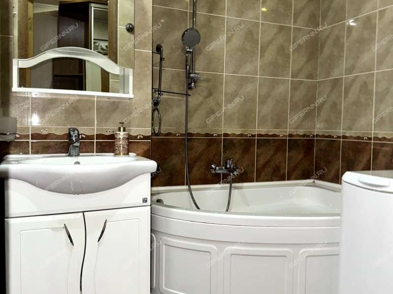 двухкомнатная квартира на Зелёной улице дом 2а город Кстово