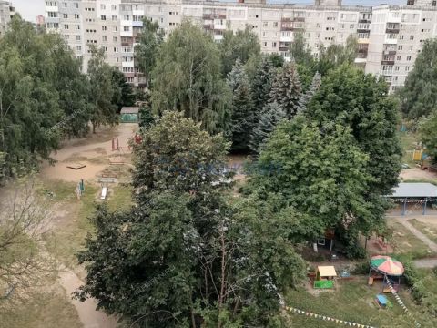 3-komnatnaya-ul-krasnodoncev-d-19a фото