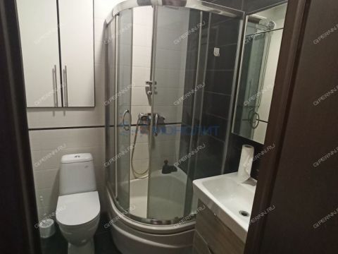 3-komnatnaya-ul-rodionova-d-195-k1 фото