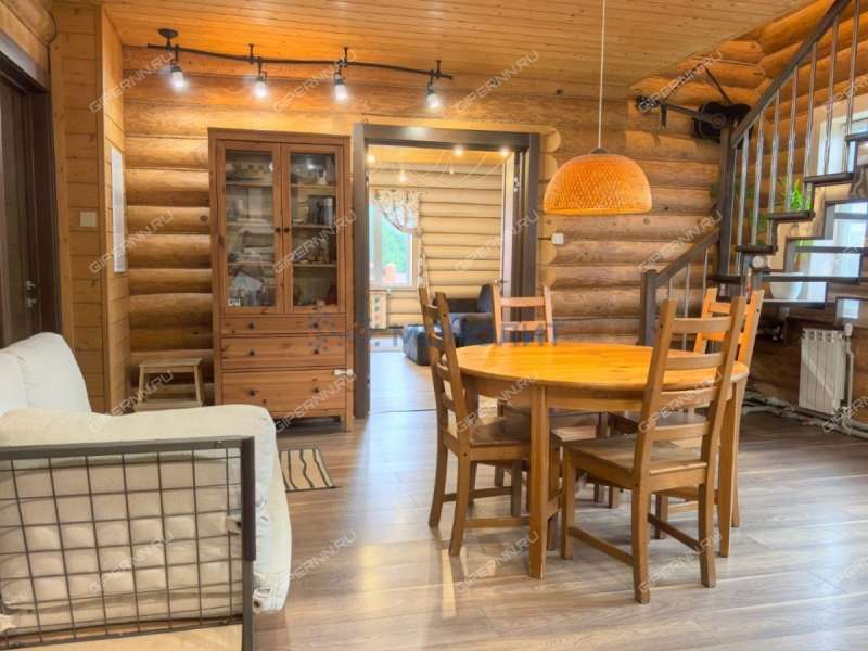 дом на - деревня Майдан