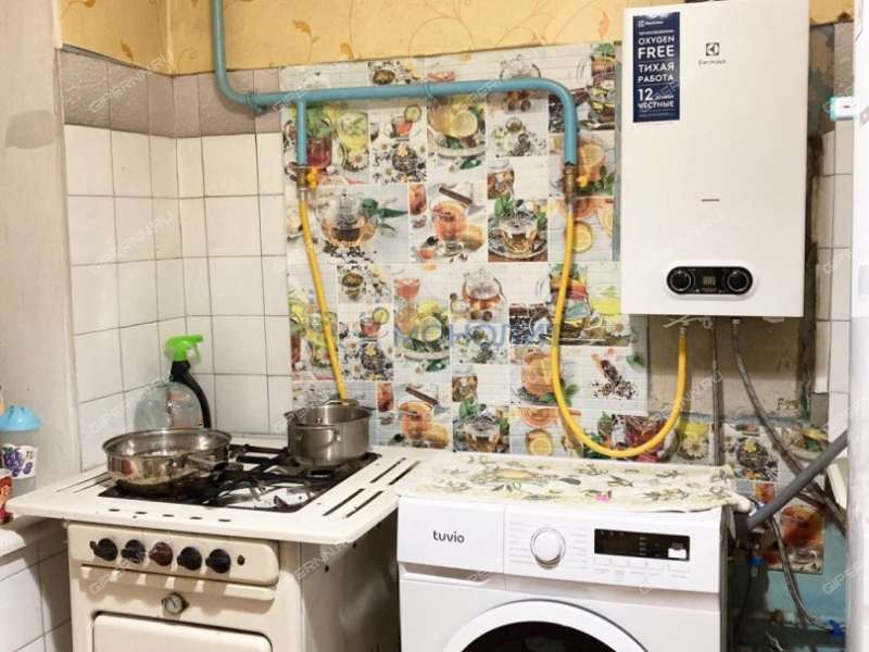 двухкомнатная квартира на Зеленодольской улице дом 56