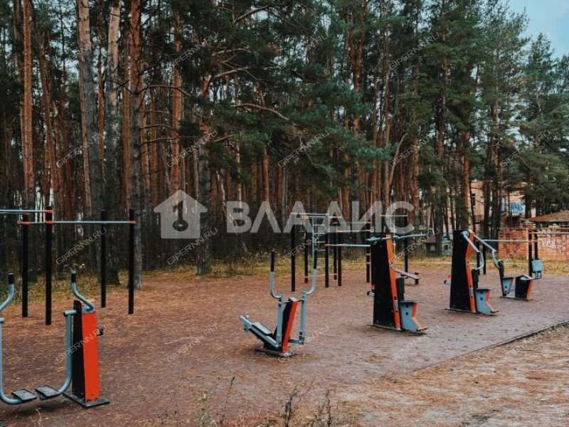 трёхкомнатная квартира на 8 посёлок Дружный