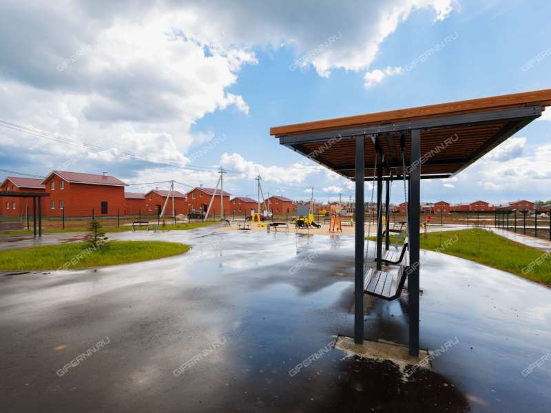 дом на Брусничная деревня Крутая