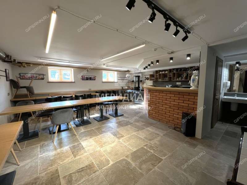 здание под коммерческую недвижимость на Альпийская село Шава