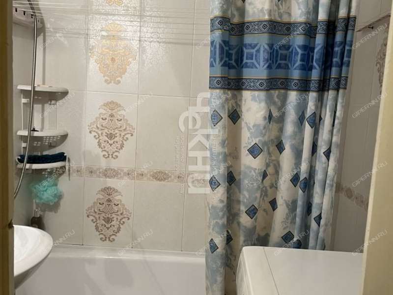 трёхкомнатная квартира на улице Звездинка дом 9  к1