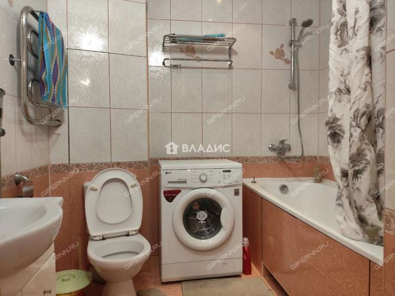 однокомнатная квартира на улице Александра Хохлова дом 1