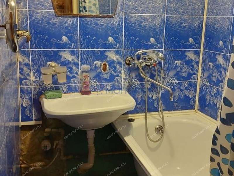 трёхкомнатная квартира на улице Баренца дом 22