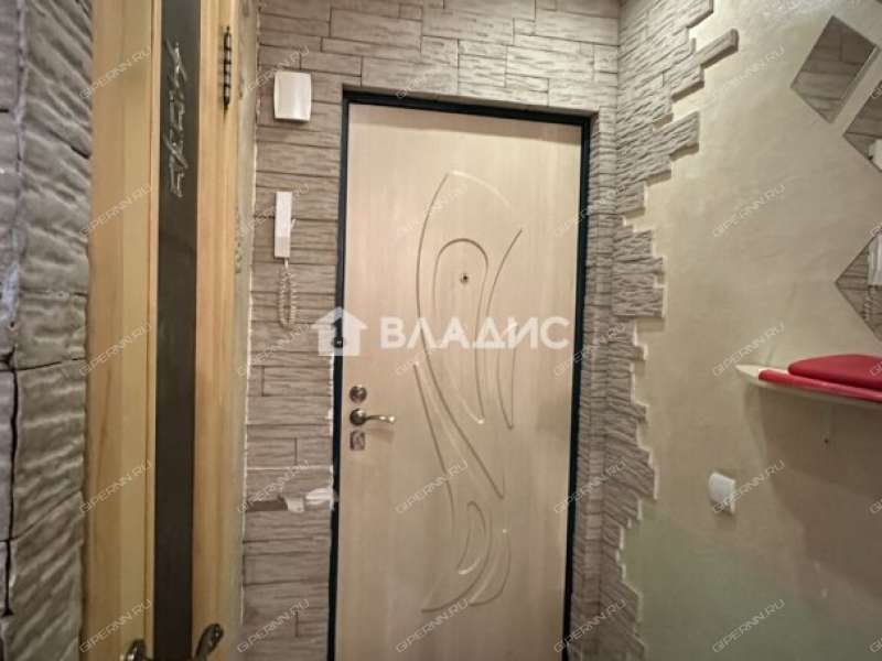 двухкомнатная квартира на улице Ванеева дом 90