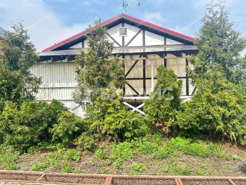 дом на Школьной улице