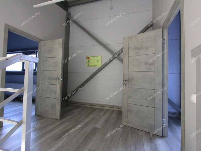 здание под торговую площадь, недвижимость под автобизнес на улице Федосеенко