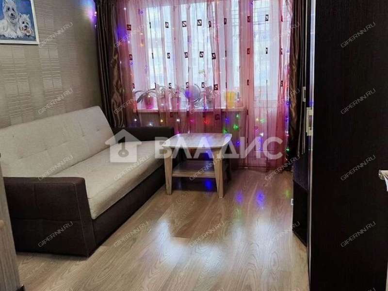 трёхкомнатная квартира на Космической улице дом 50