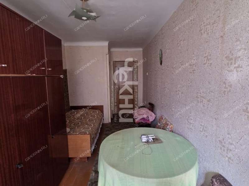 трёхкомнатная квартира на проспекте Ленина дом 10а