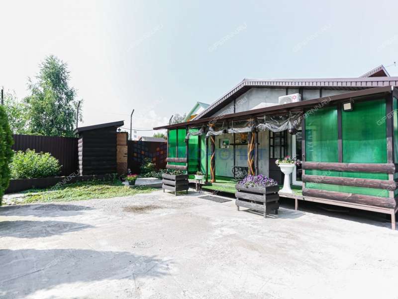 дом на  деревня Крутая