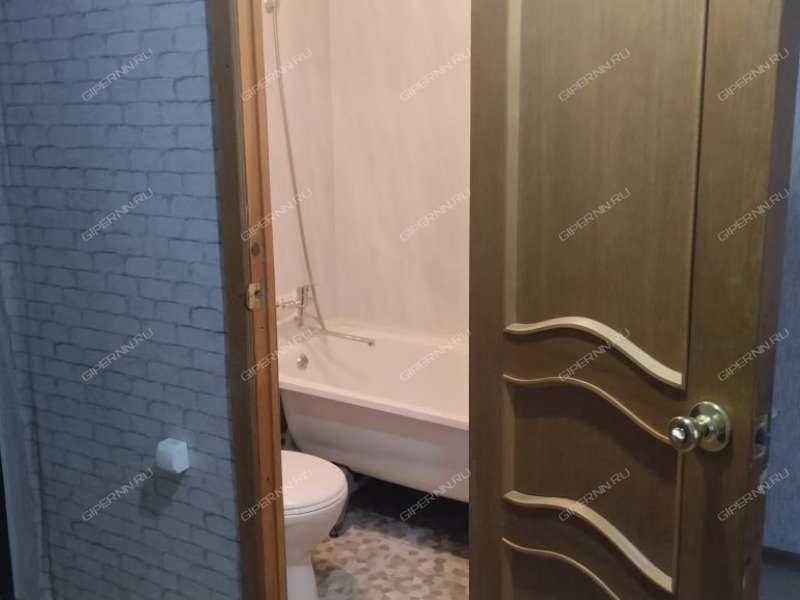 квартира-студия на улице Сергея Тюленина дом 6