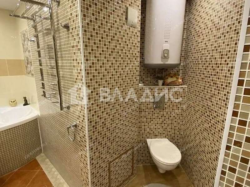 четырёхкомнатная квартира на улице Дунаева дом 8