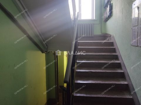 2-komnatnaya-ul-raduzhnaya-d-4 фото