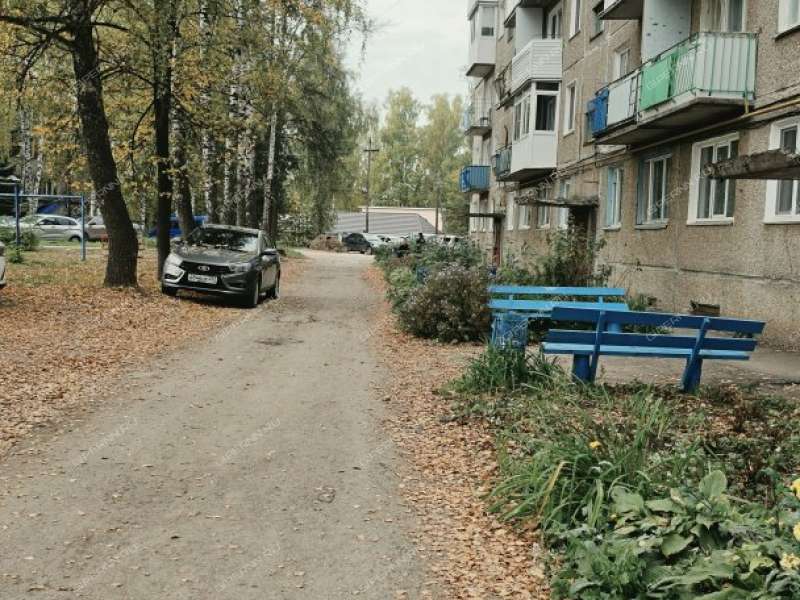 трёхкомнатная квартира на улице Строителей дом 5 город Лысково