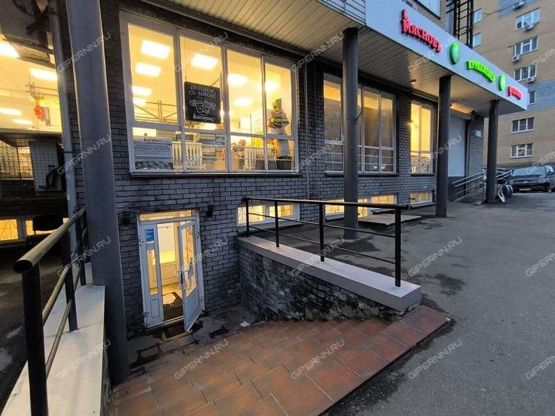 помещение под торговую площадь на Ижорская ул. д.18