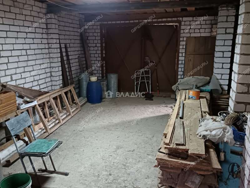 дом на улице Сутырина посёлок Ленинская Слобода