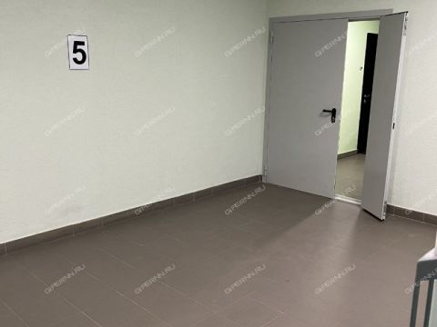 4-komnatnaya-ul-vasileva-d-31a фото