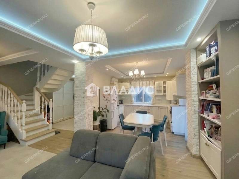 коттедж на Берёзовой улице деревня Крутая