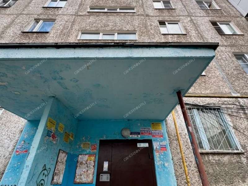 трёхкомнатная квартира на улице Академика Баха дом 11