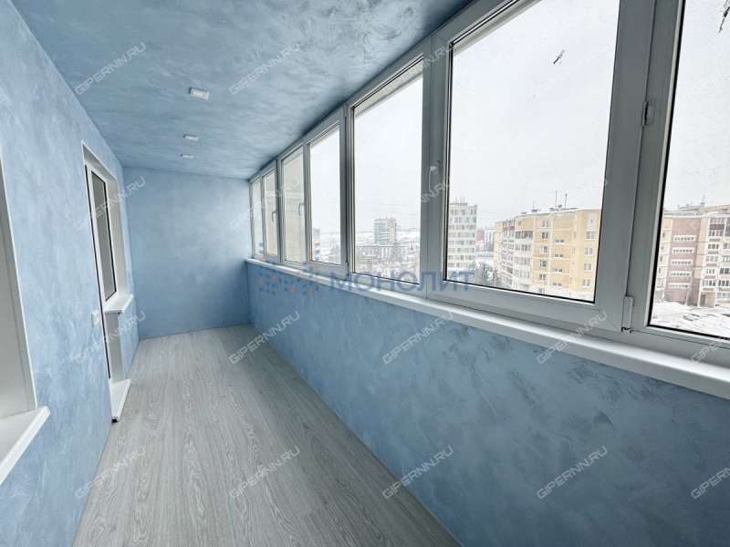 четырёхкомнатная квартира на Керченской улице дом 22