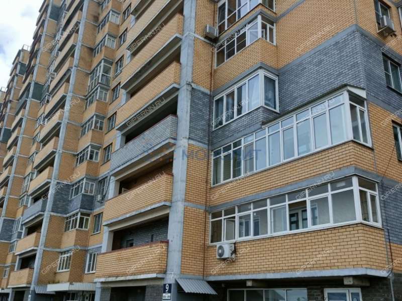 четырёхкомнатная квартира на Волжской набережной дом 8 к1