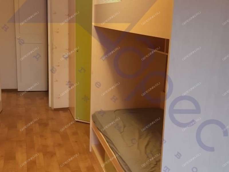 трёхкомнатная квартира на Ошарской улице дом 53