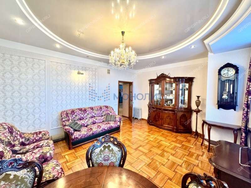 трёхкомнатная квартира на Верхне-Волжской набережной дом 17