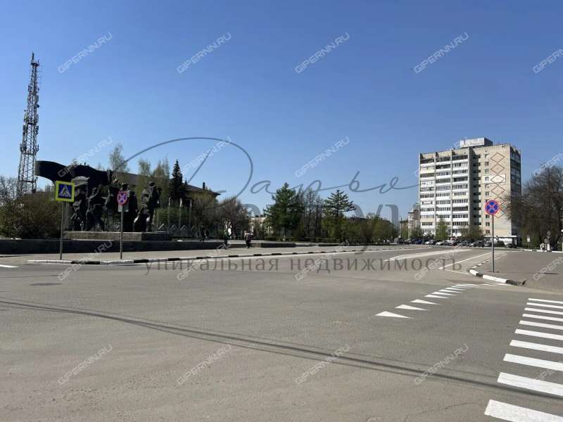 помещение под торговую площадь на Октябрьской улице город Бор