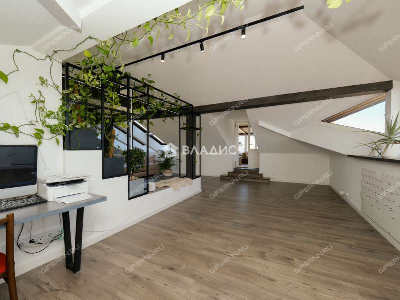 трёхкомнатная квартира на улице Минина дом 29