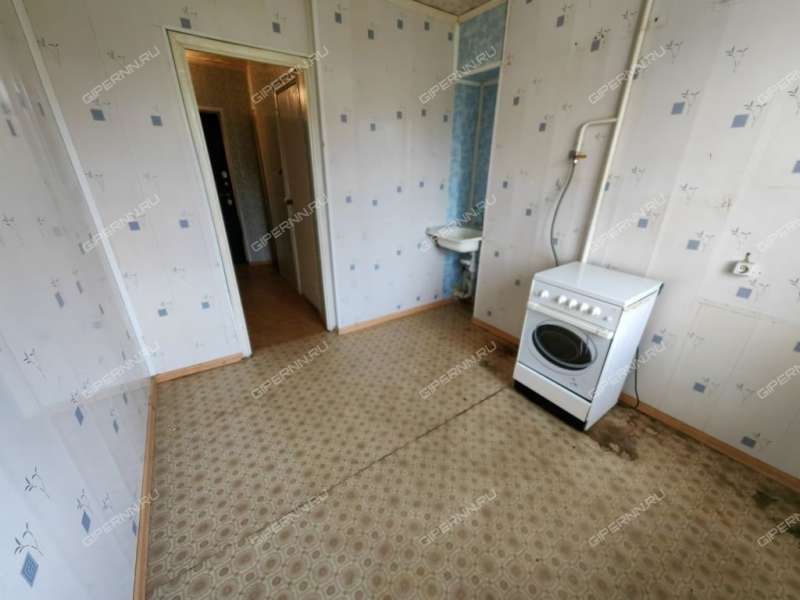 однокомнатная квартира на Днепропетровской улице дом 10