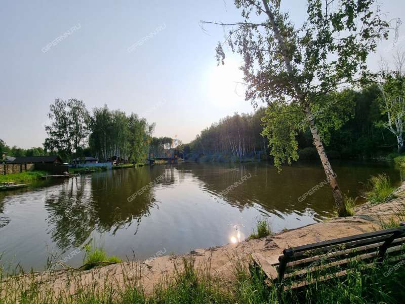 дом на улице Счастливая село Елховка